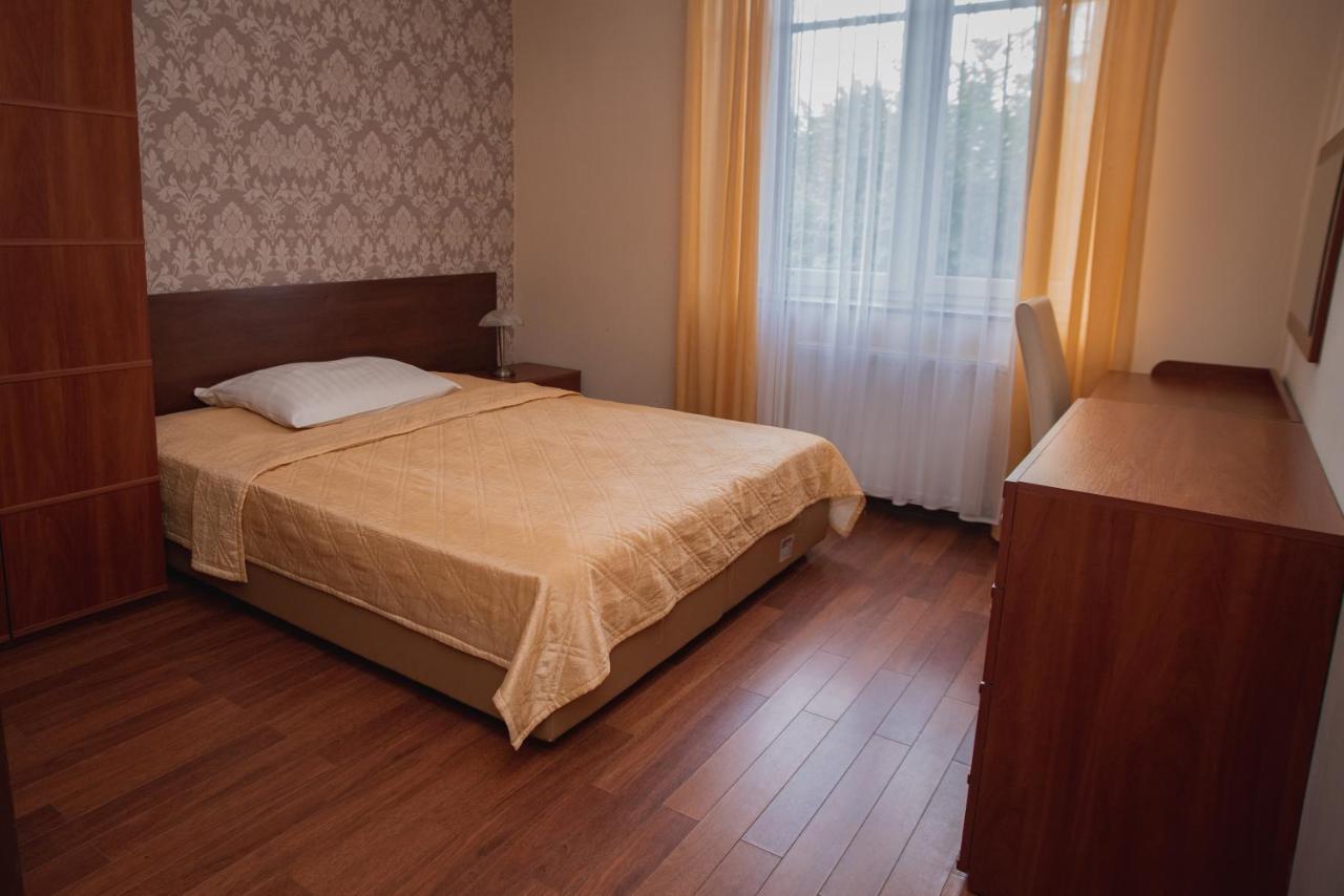 Dworek Debina - Idealny Dla Rodzin I Przyjaciol - Wspolna Sala Do Biesiadowania , Plaza Przyjazna Psom Exterior foto